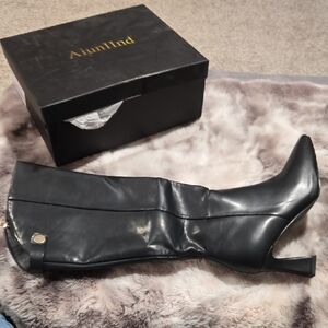 Elegant Black Knee-high Heeled Boots